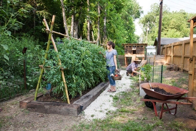 How to Cultivate a Garden that Gives Back to the Earth